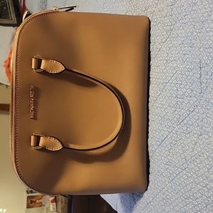 Michael kors tan bag